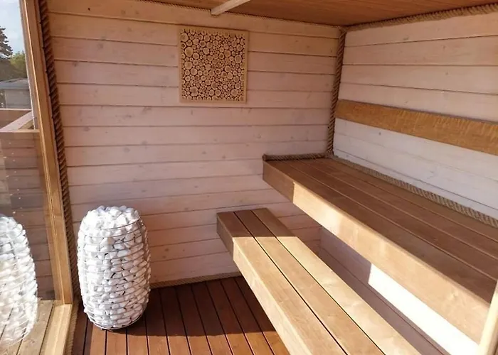 Castle Park * Kuressaare