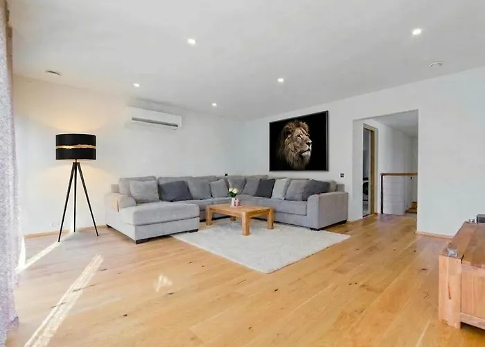 Castle Park * Kuressaare