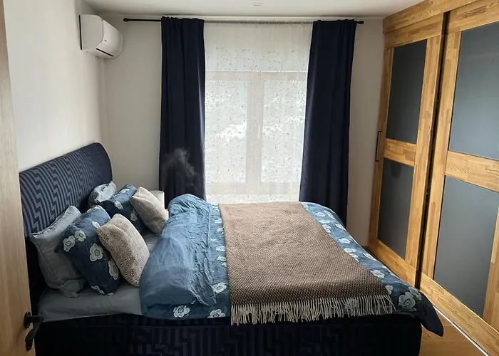 Castle Park * Kuressaare